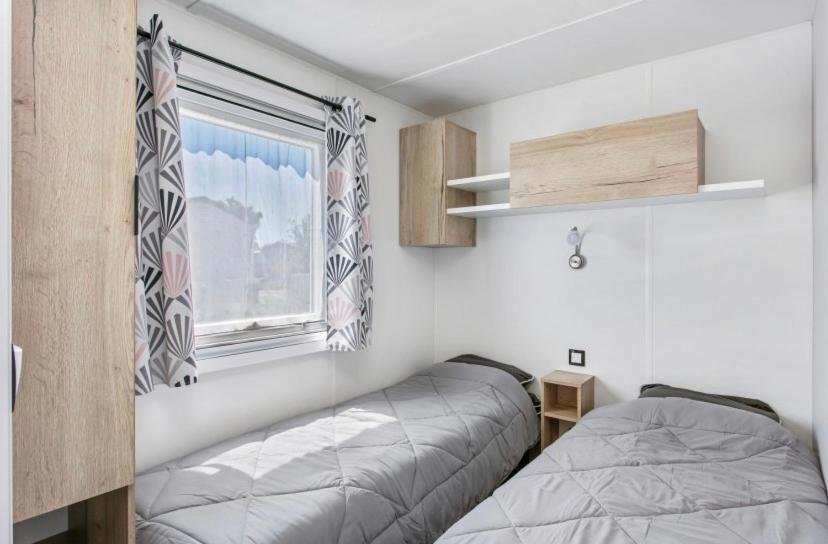 Particulier Loue Ce Mobil-Home 3 Chambres, Tout Confort Вальрас-Пляж Экстерьер фото