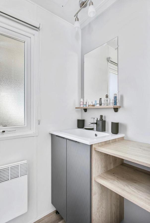 Particulier Loue Ce Mobil-Home 3 Chambres, Tout Confort Вальрас-Пляж Экстерьер фото